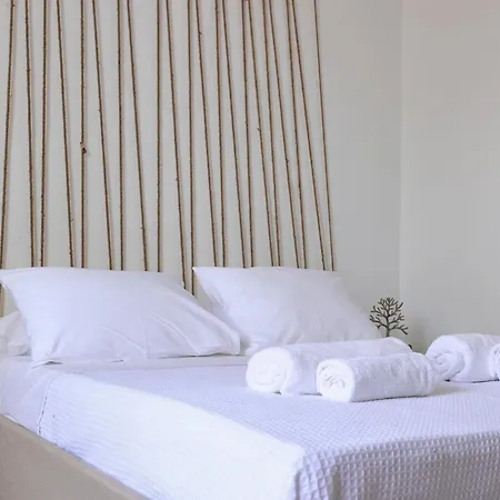 Near Paraportiani Apartment *